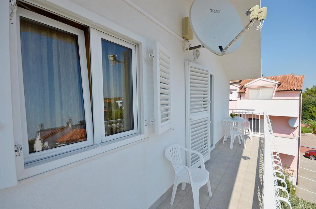 Apartments Sime Водице Екстериор снимка