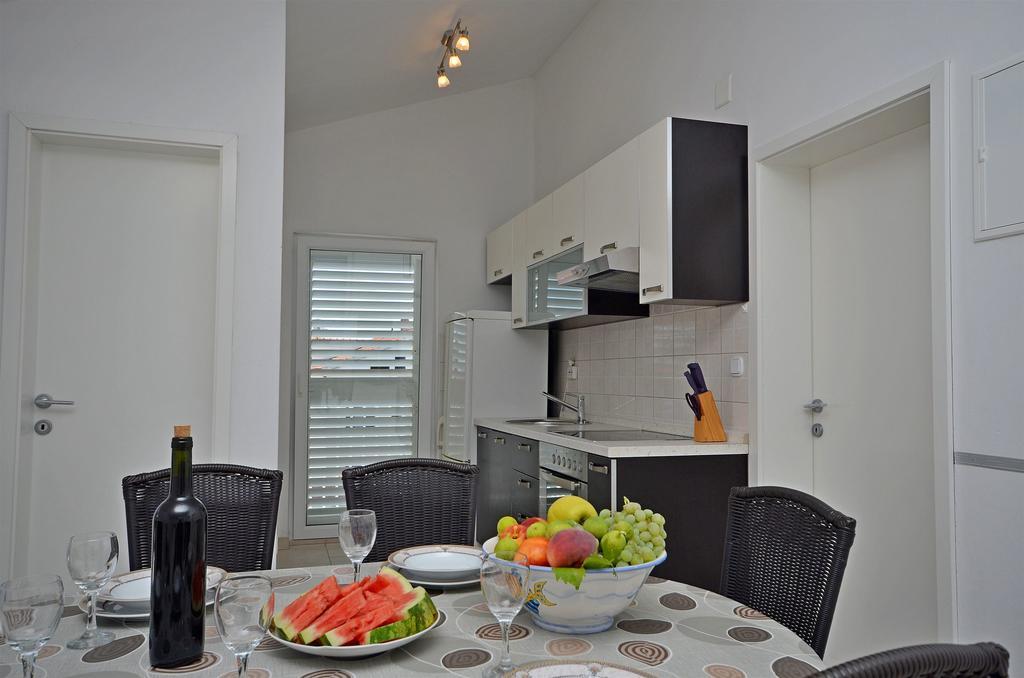 Apartments Sime Водице Екстериор снимка