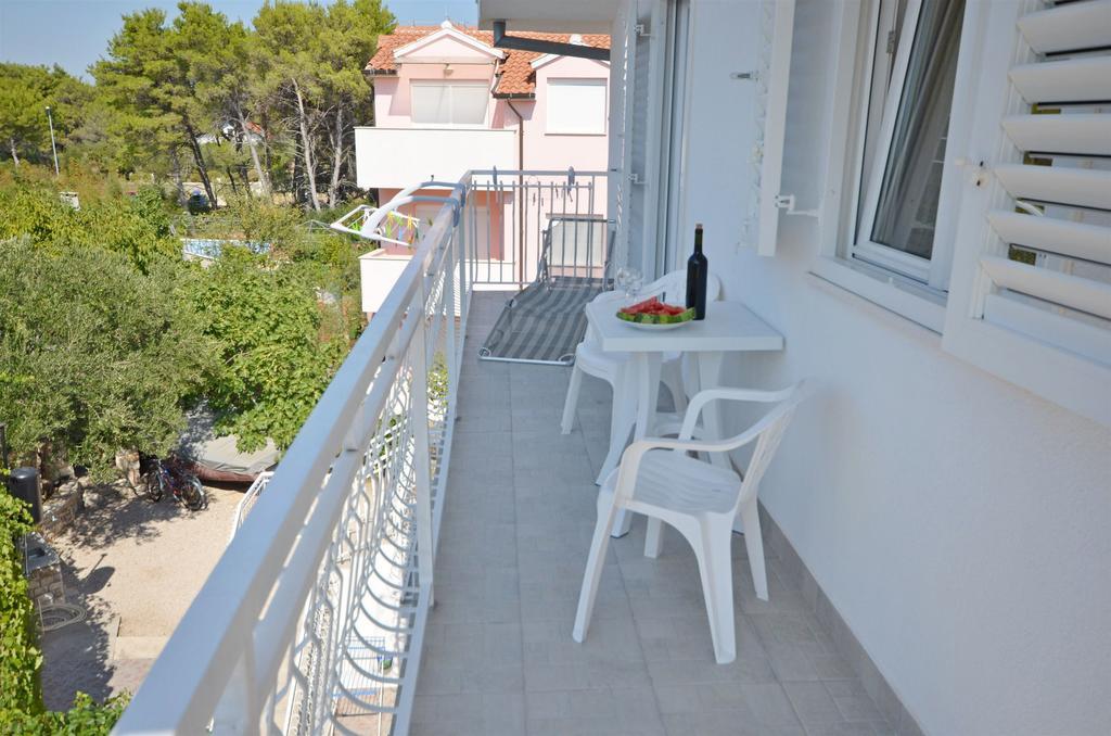 Apartments Sime Водице Екстериор снимка
